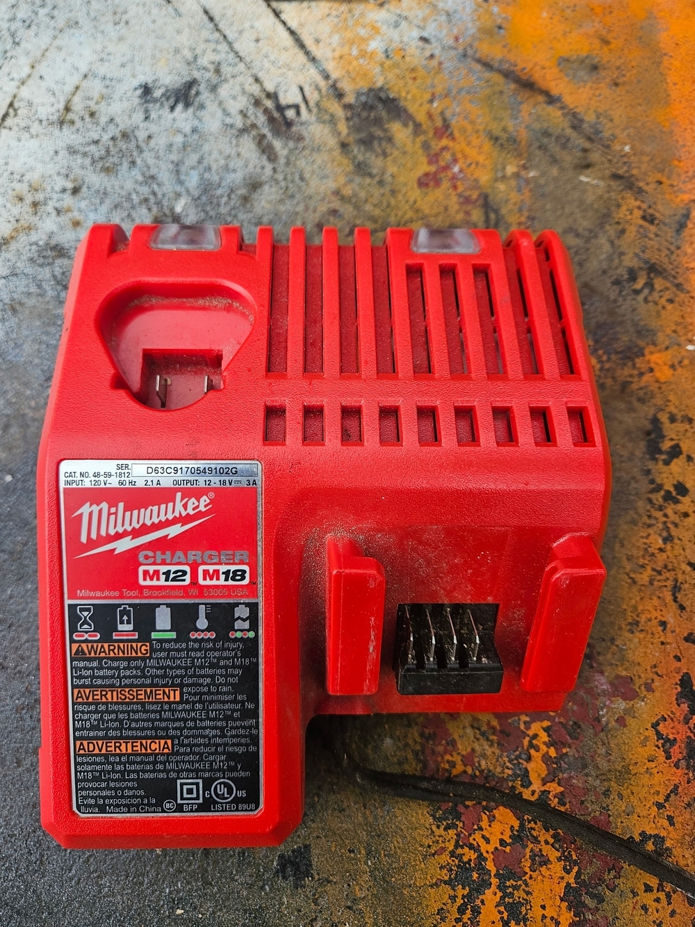 Milwaukee M12/M18 Red Battery Charger